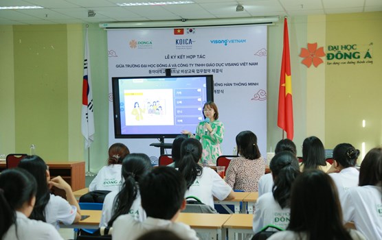 Opening of the first KLaSS Korean Language Smart Classroom in Da Nang